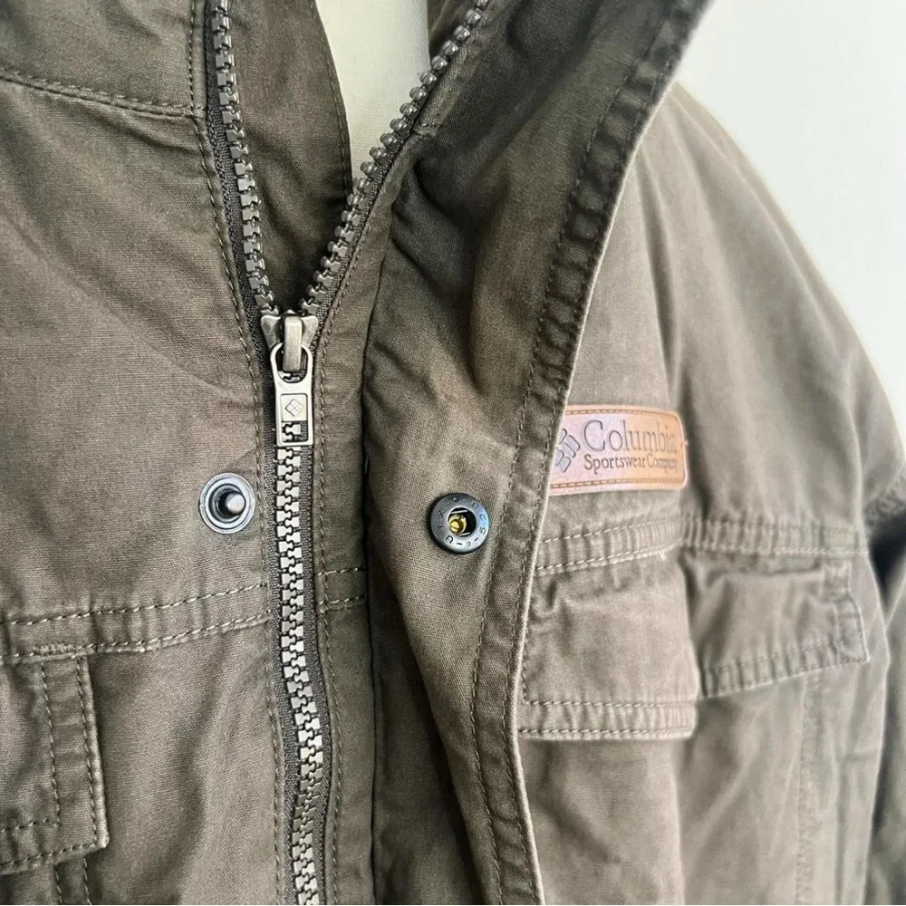 Columbia Men’s Down insulated Winter Coat‎ RN 69724 Size XL